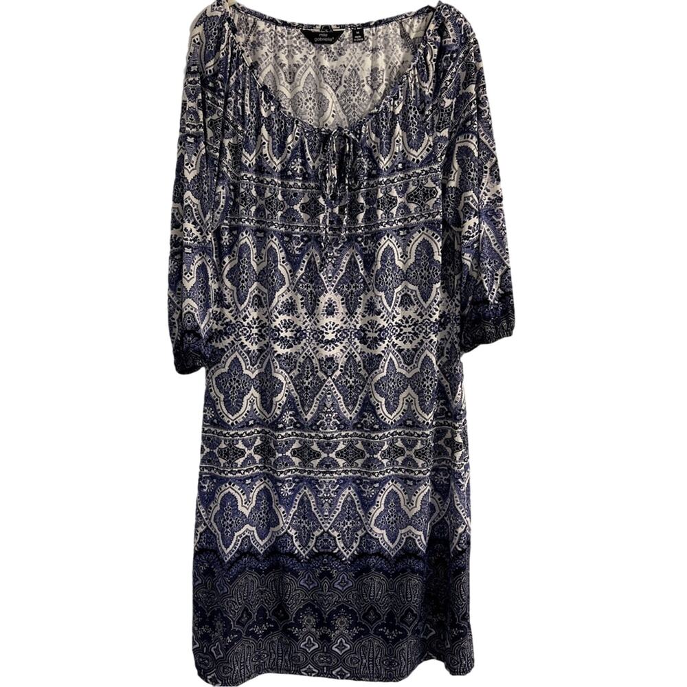 Mlle Gabrielle Dress Size Medium Blue Patterned Boho Scoop Neck 3/4‎ Sleeves